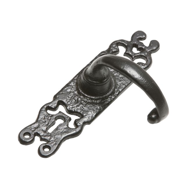 2495.jpg Ornate Lever Handle 2495